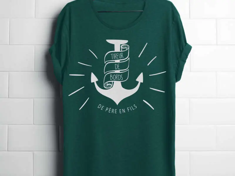 Realistic T shirt PSD